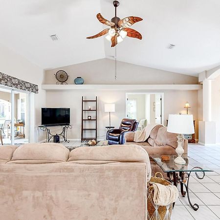 Life At The Canal Cape Coral Exterior photo