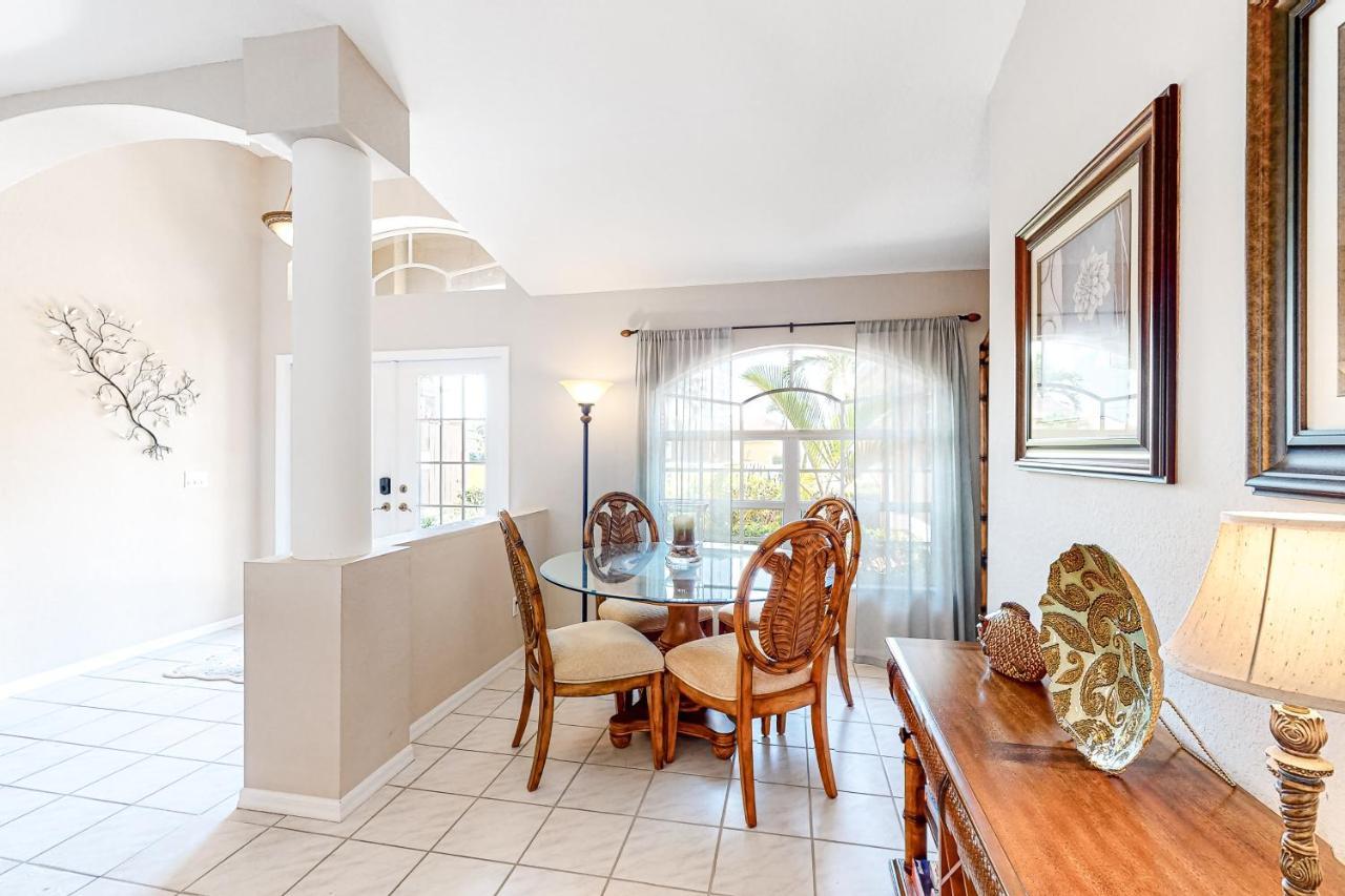 Life At The Canal Cape Coral Exterior photo