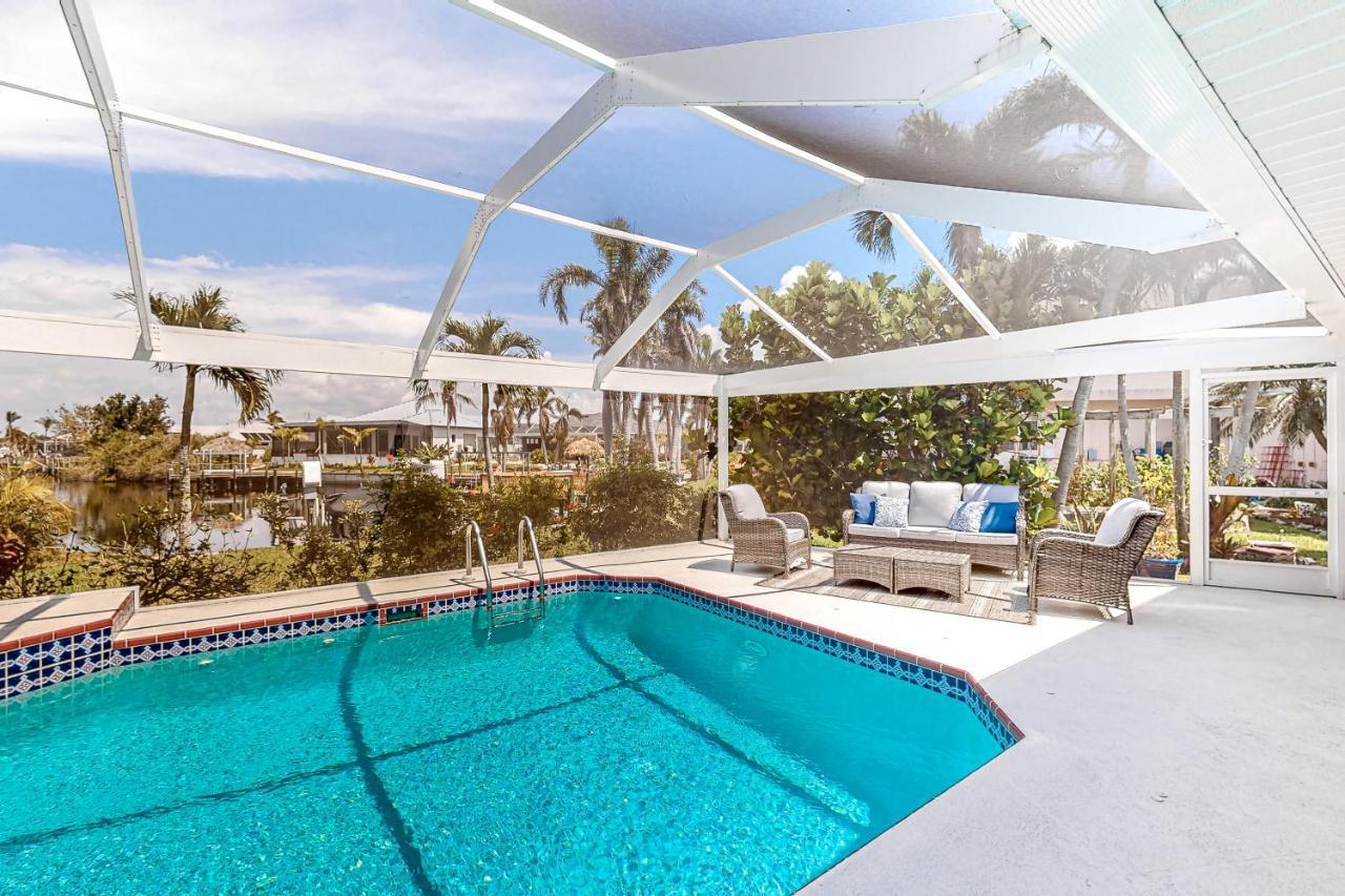 Life At The Canal Cape Coral Exterior photo
